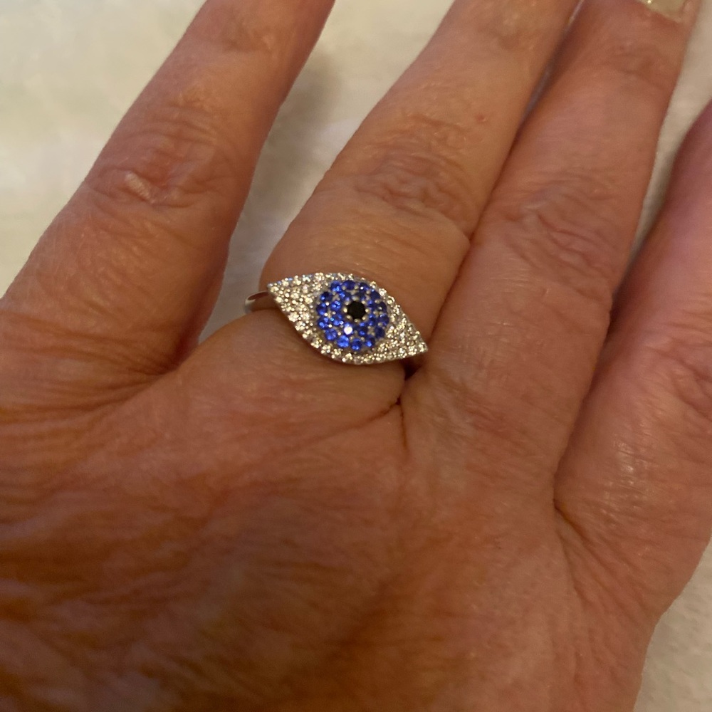 Elegant Blue and Silver Women's Ring